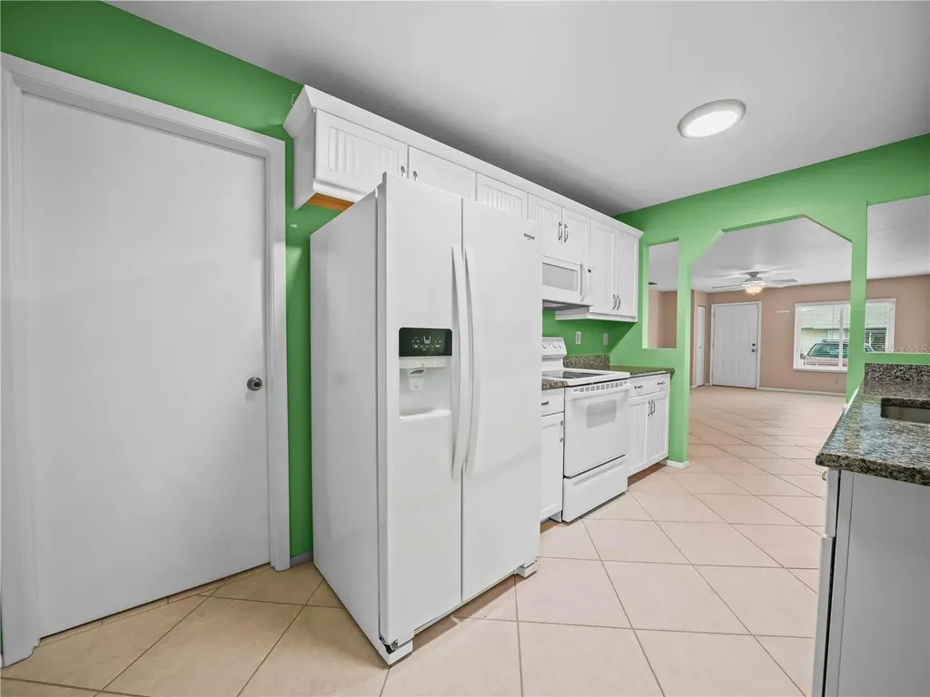 525 Winter Terr Road Winter Haven FL 33881