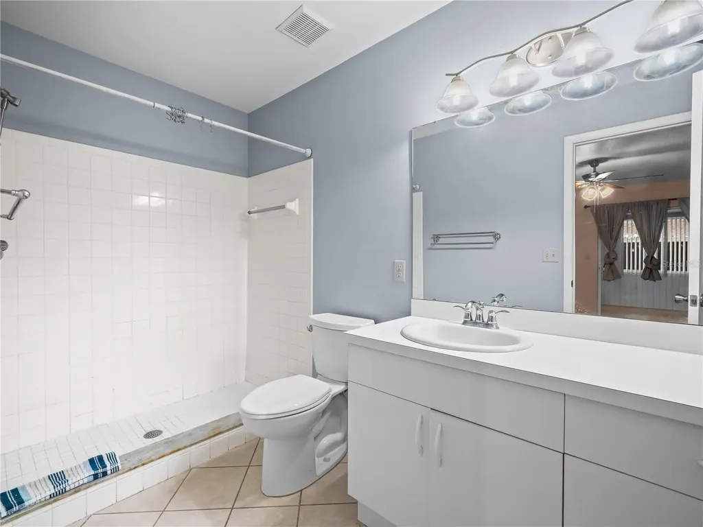 525 Winter Terr Road Winter Haven FL 33881