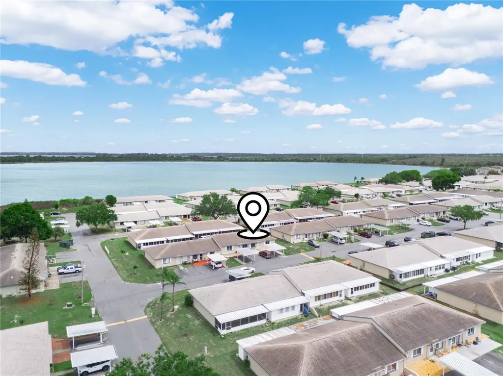 525 Winter Terr Road Winter Haven FL 33881