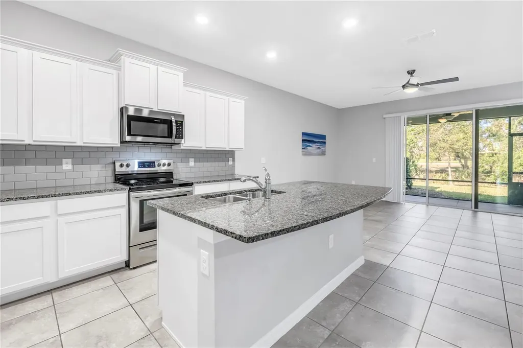 8685 Daydream Street Sarasota FL 34238