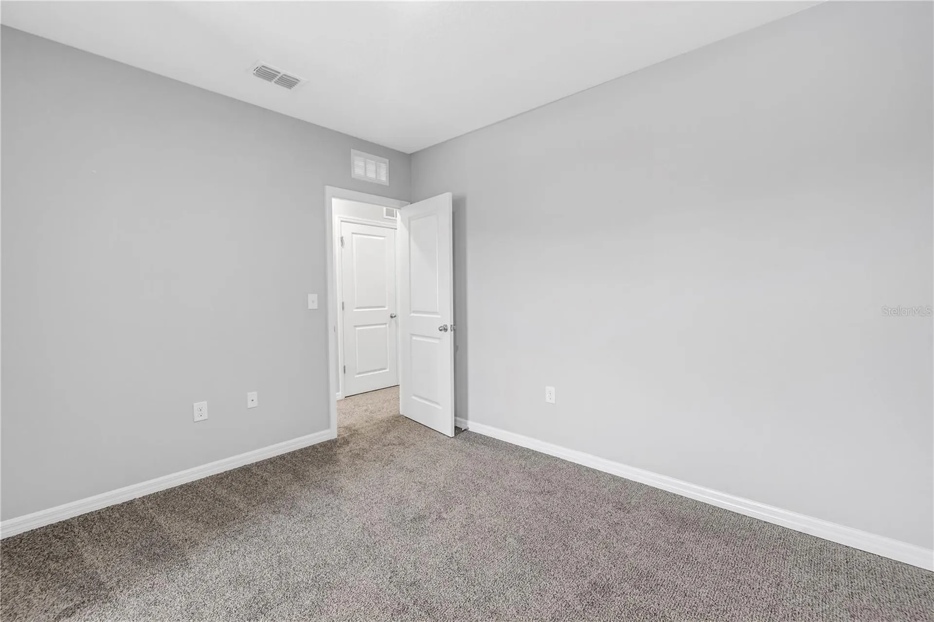 8685 Daydream Street Sarasota FL 34238