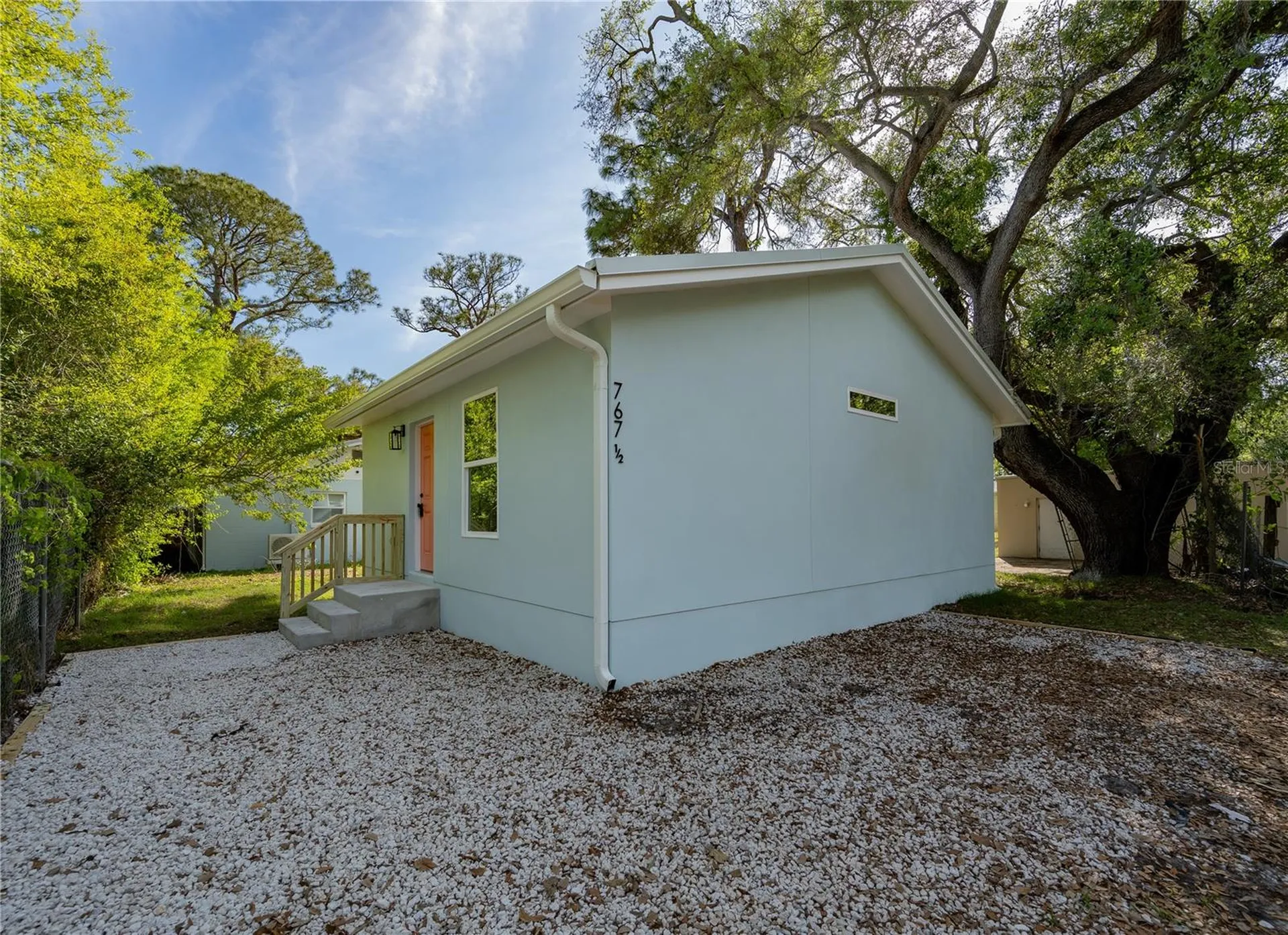 767 1/2 19th Avenue S St Petersburg FL 33705