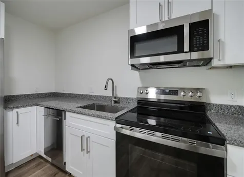767 1/2 19th Avenue S St Petersburg FL 33705