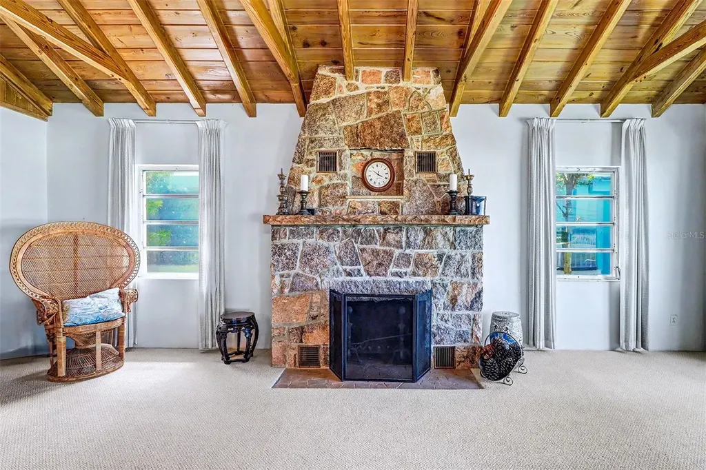 18206 Sunset Boulevard Redington Shores FL 33708