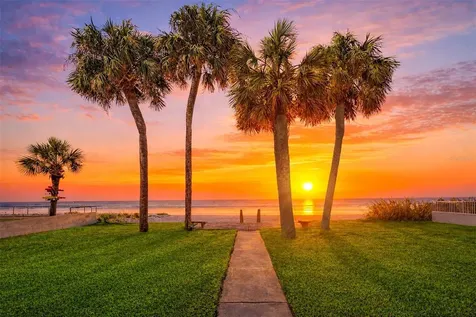 18206 Sunset Boulevard Redington Shores FL 33708