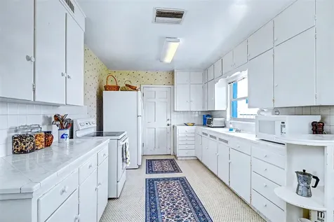18206 Sunset Boulevard Redington Shores FL 33708