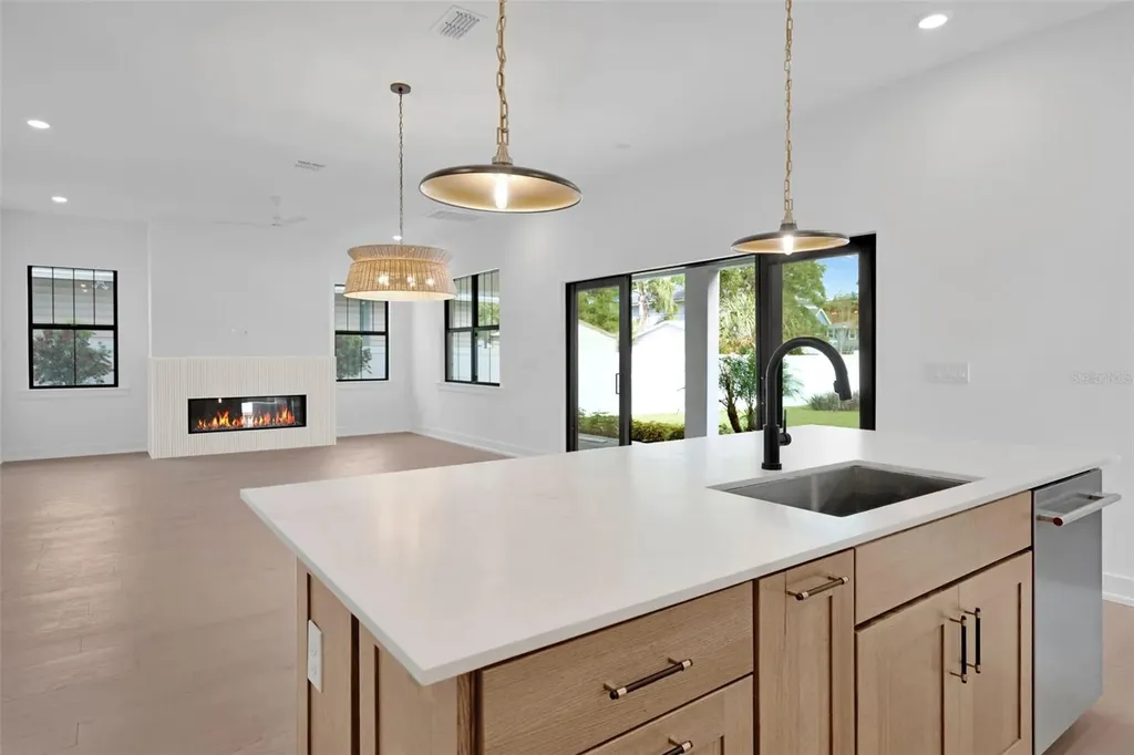 3608 W Wallace Avenue Tampa FL 33611