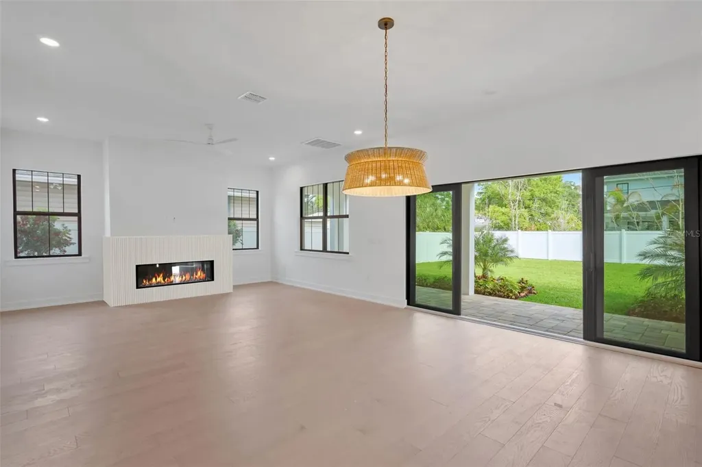 3608 W Wallace Avenue Tampa FL 33611