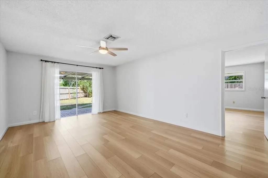 11875 90th Avenue Seminole FL 33772