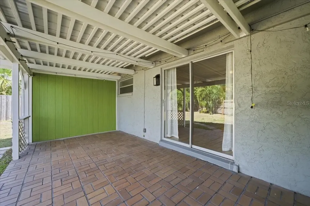 11875 90th Avenue Seminole FL 33772