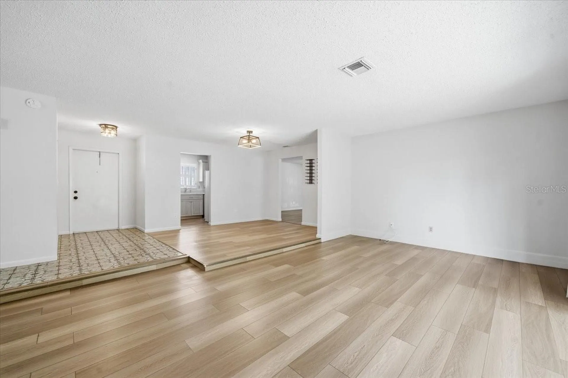 11875 90th Avenue Seminole FL 33772