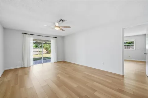 11875 90th Avenue Seminole FL 33772