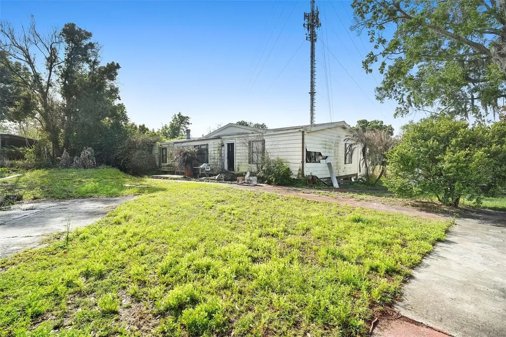 227 S Hawthorne Avenue Apopka FL 32703