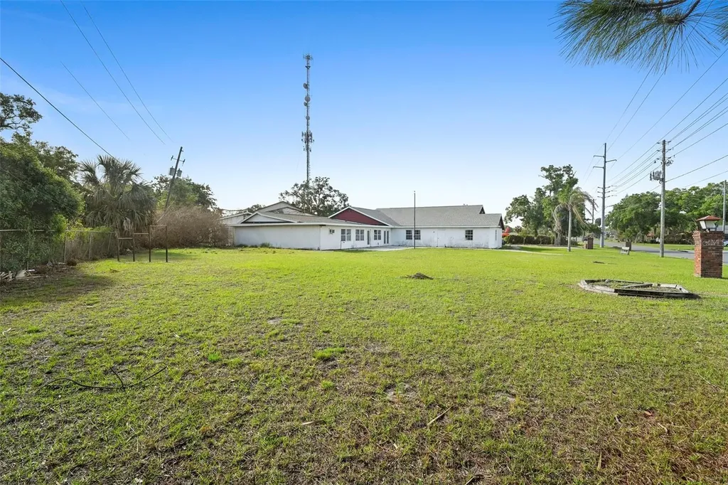 227 S Hawthorne Avenue Apopka FL 32703