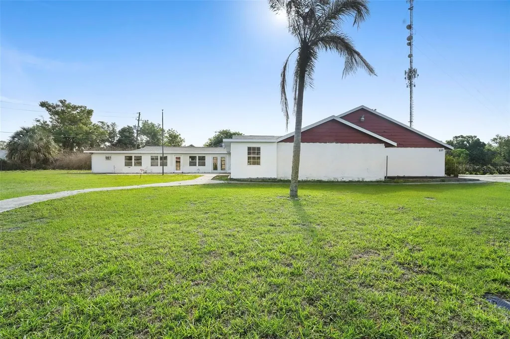 227 S Hawthorne Avenue Apopka FL 32703