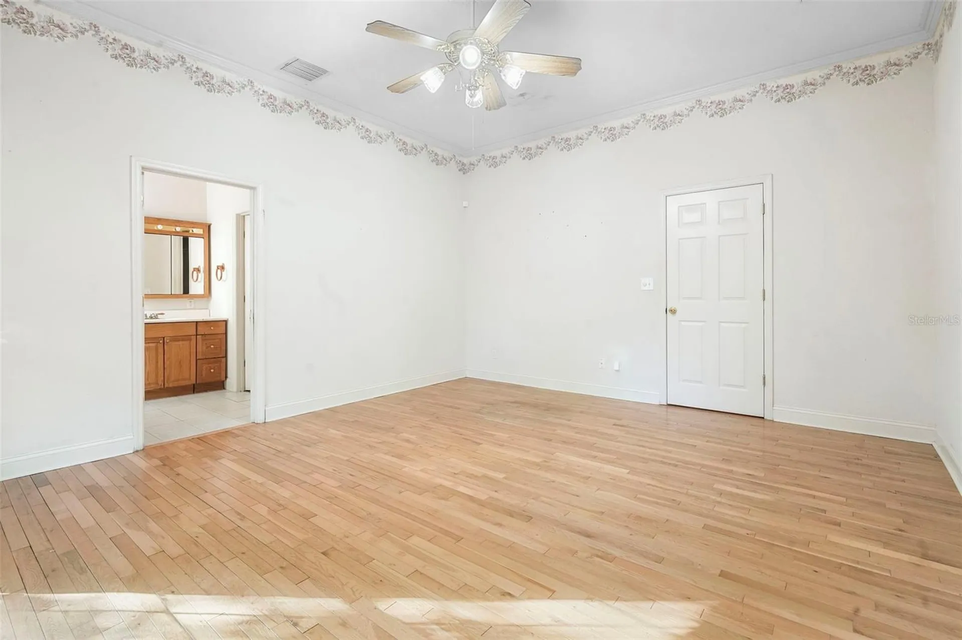227 S Hawthorne Avenue Apopka FL 32703