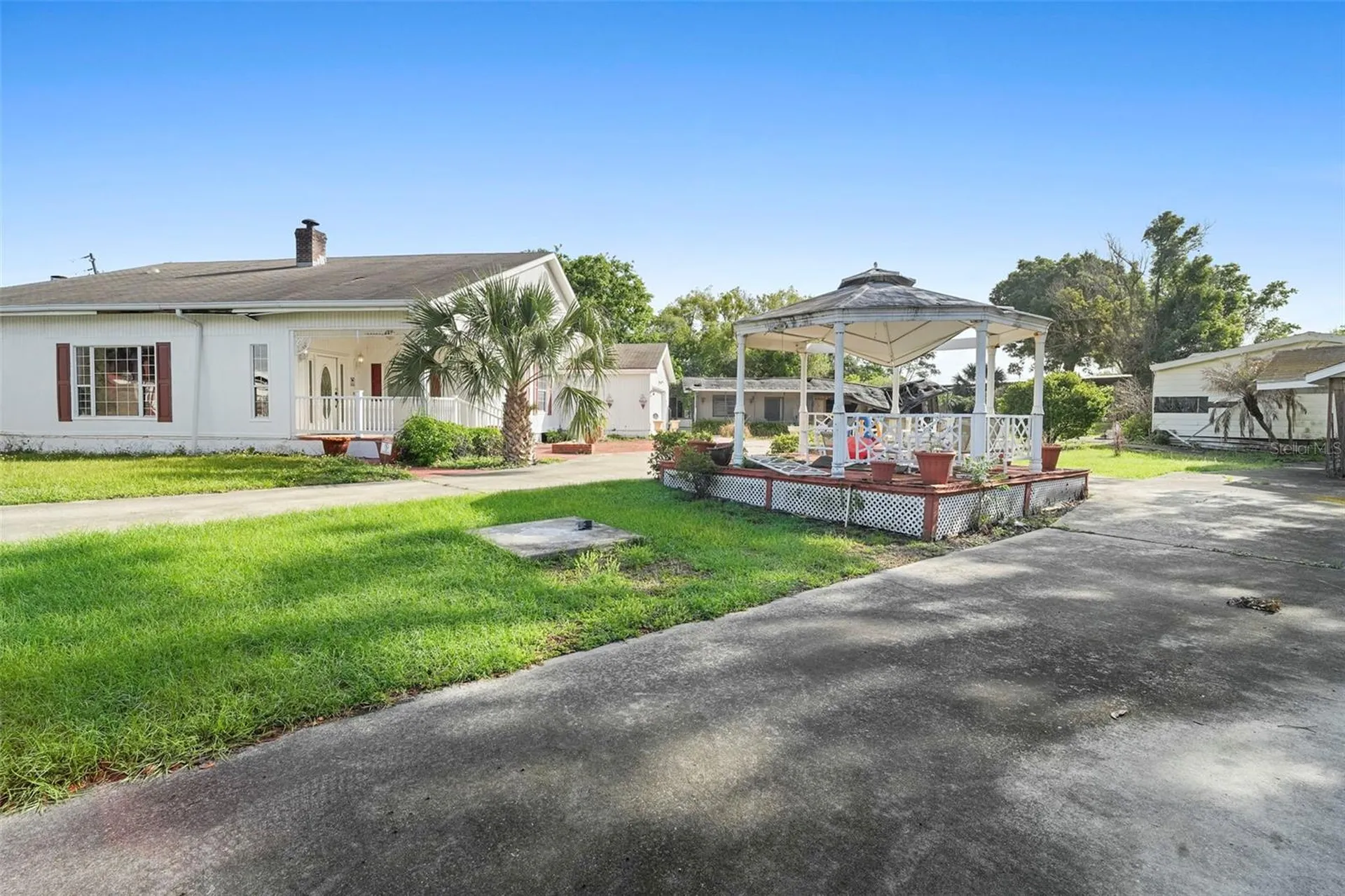 227 S Hawthorne Avenue Apopka FL 32703