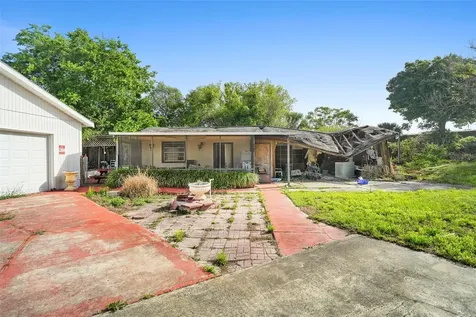 227 S Hawthorne Avenue Apopka FL 32703