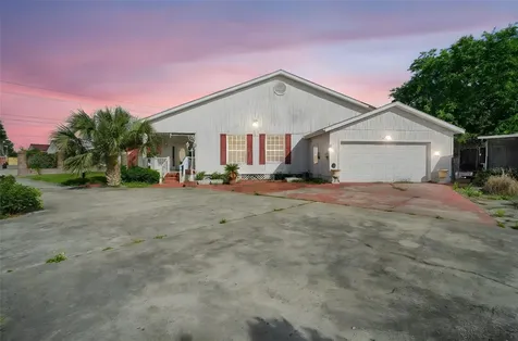227 S Hawthorne Avenue Apopka FL 32703