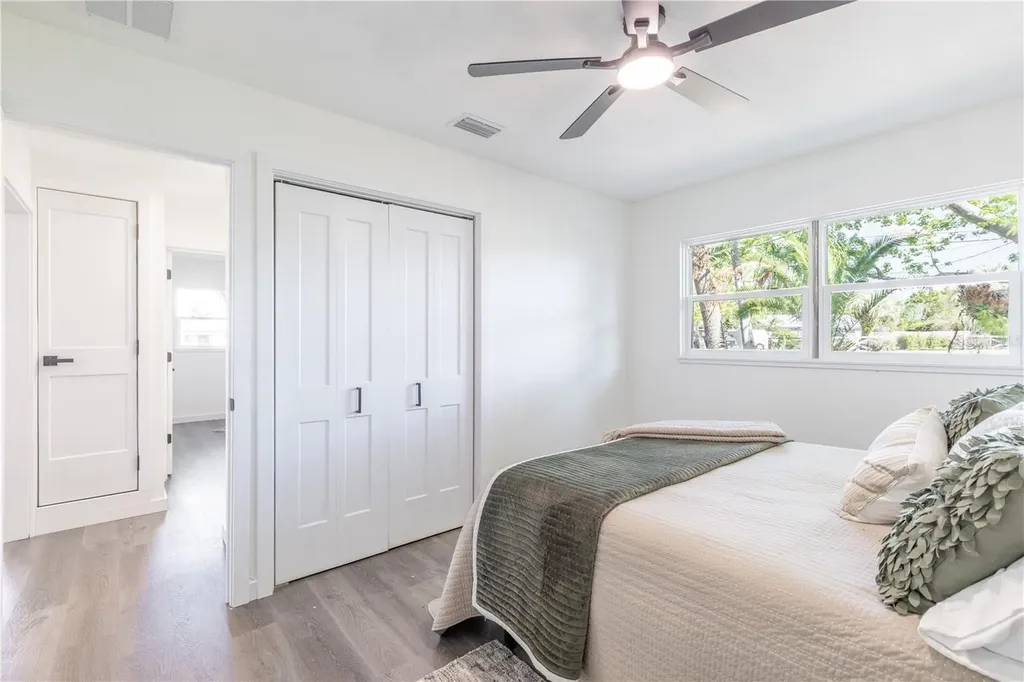 1201 Sherman Avenue Tavares FL 32778