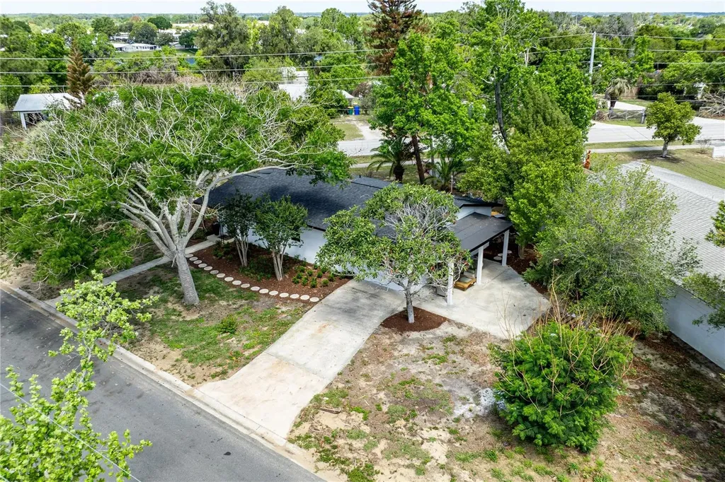 1201 Sherman Avenue Tavares FL 32778