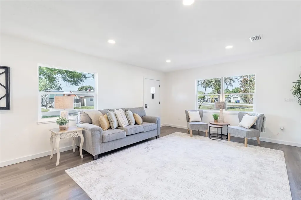 1201 Sherman Avenue Tavares FL 32778