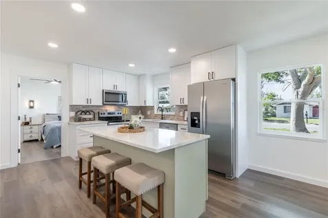1201 Sherman Avenue Tavares FL 32778