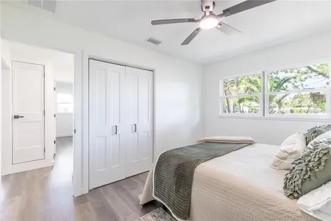 1201 Sherman Avenue Tavares FL 32778