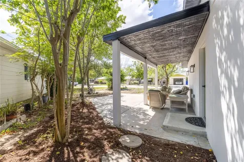 1201 Sherman Avenue Tavares FL 32778