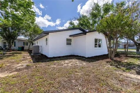 1201 Sherman Avenue Tavares FL 32778
