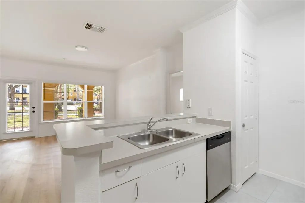 3599 Conroy Road Orlando FL 32839