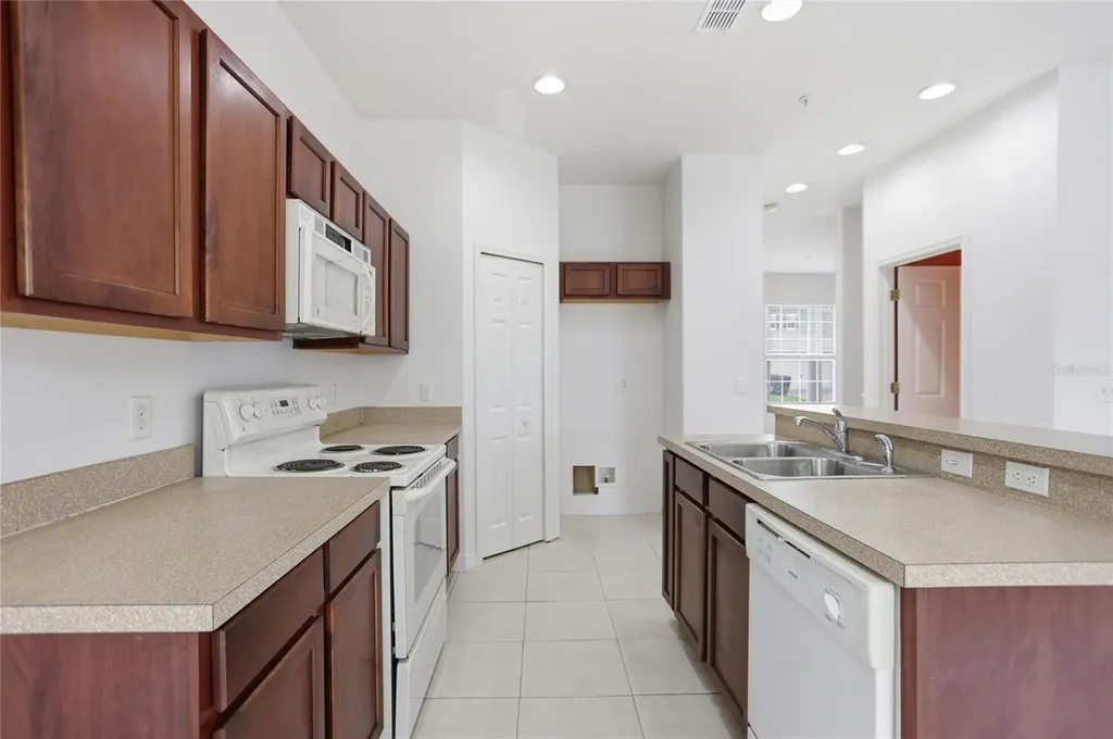 6167 Chapledale Drive Orlando FL 32829