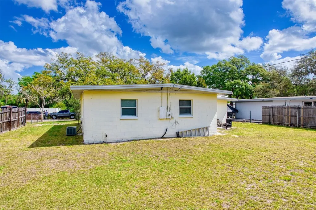 732 Cherokee Circle Sanford FL 32773