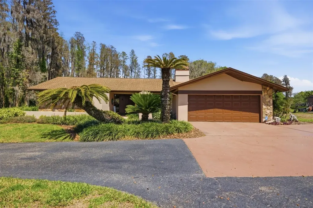820 Newberger Road Lutz FL 33549
