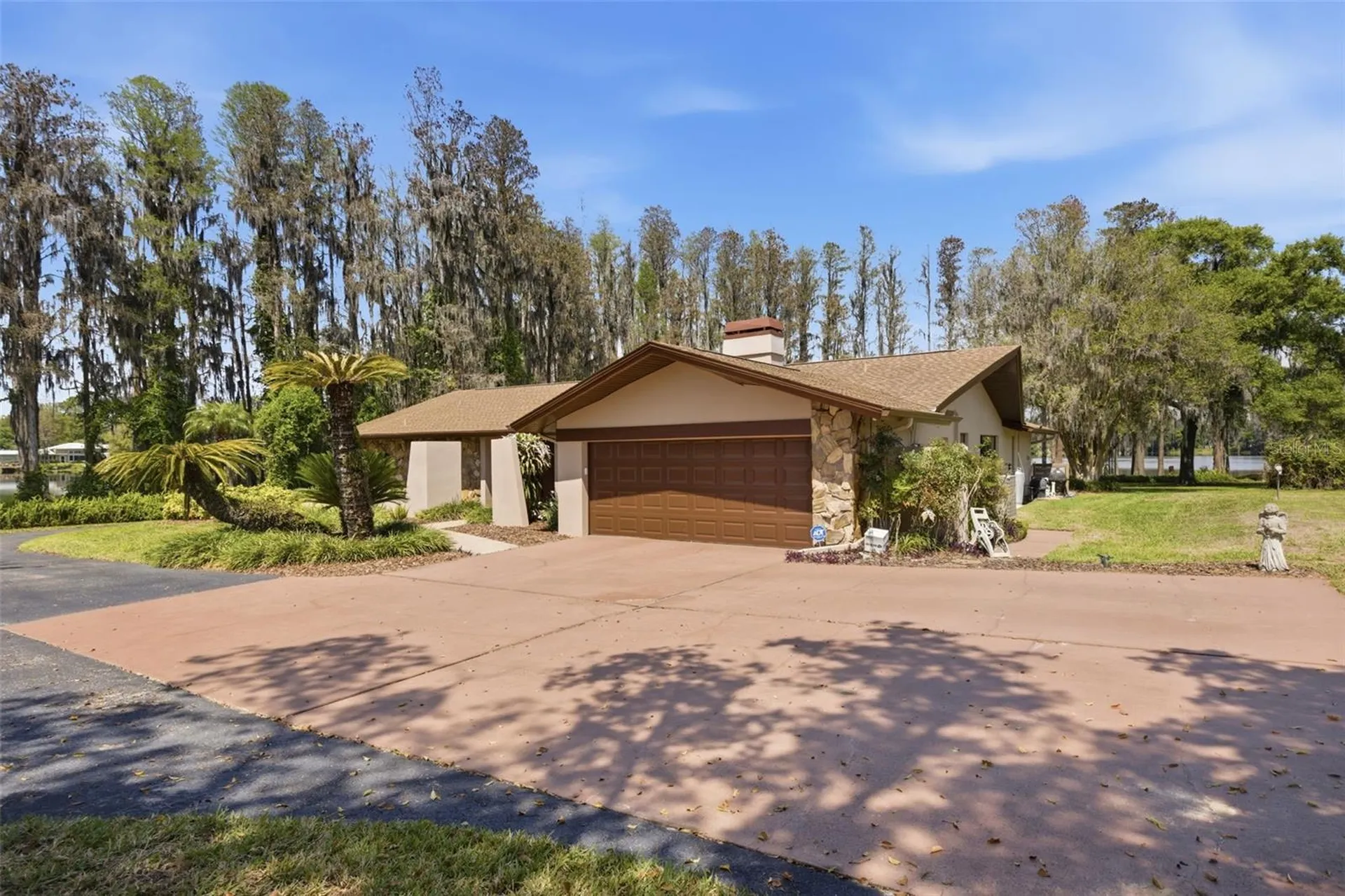 820 Newberger Road Lutz FL 33549