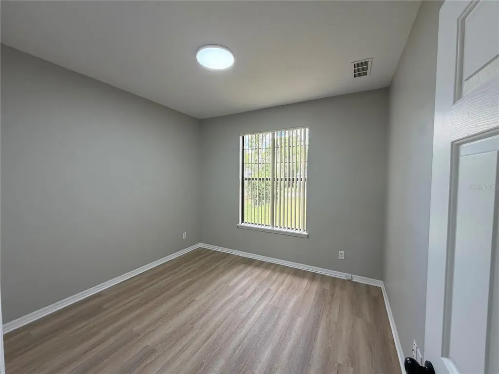 227 N Julia Avenue Deland FL 32720