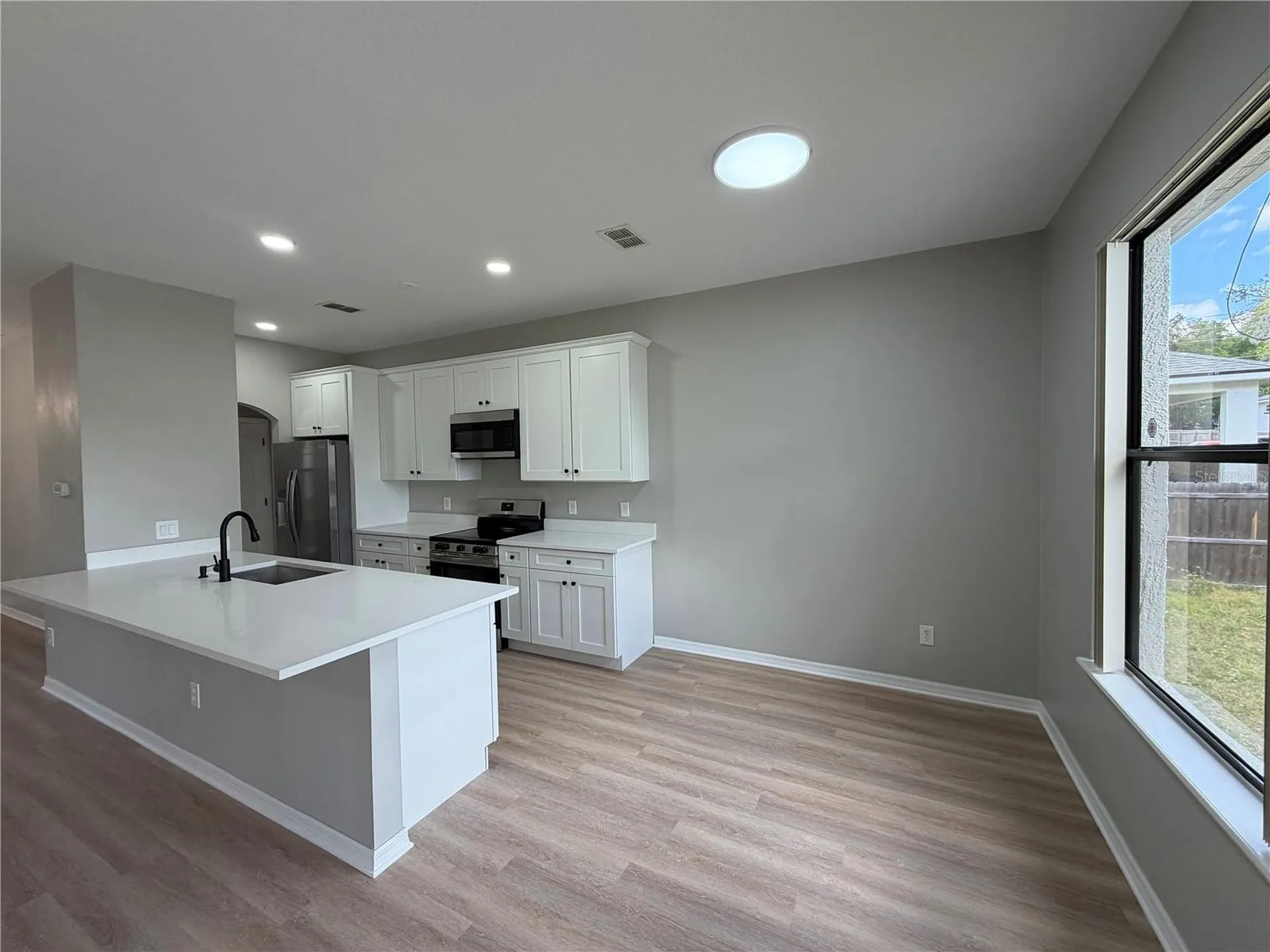 227 N Julia Avenue Deland FL 32720