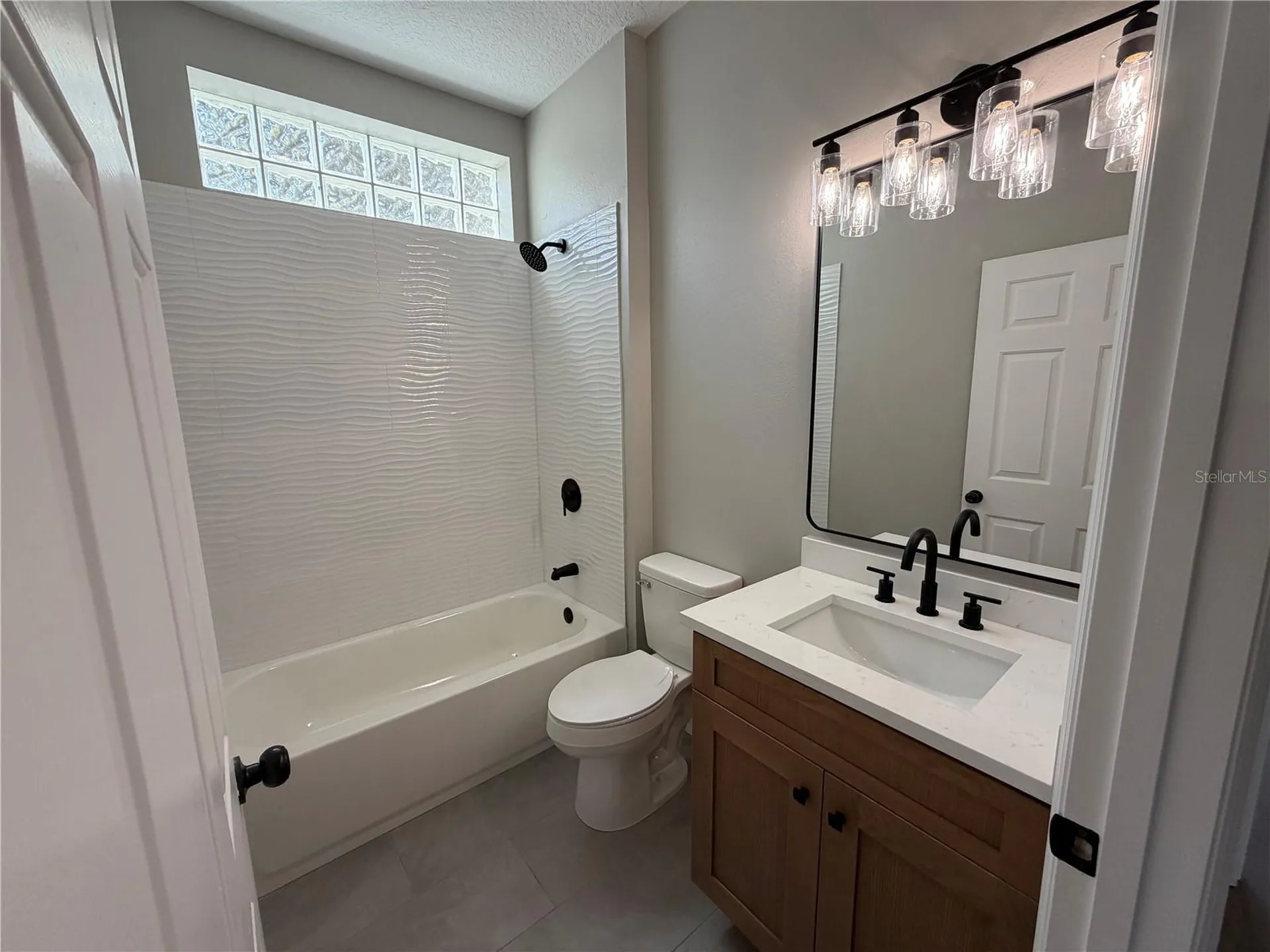 227 N Julia Avenue Deland FL 32720