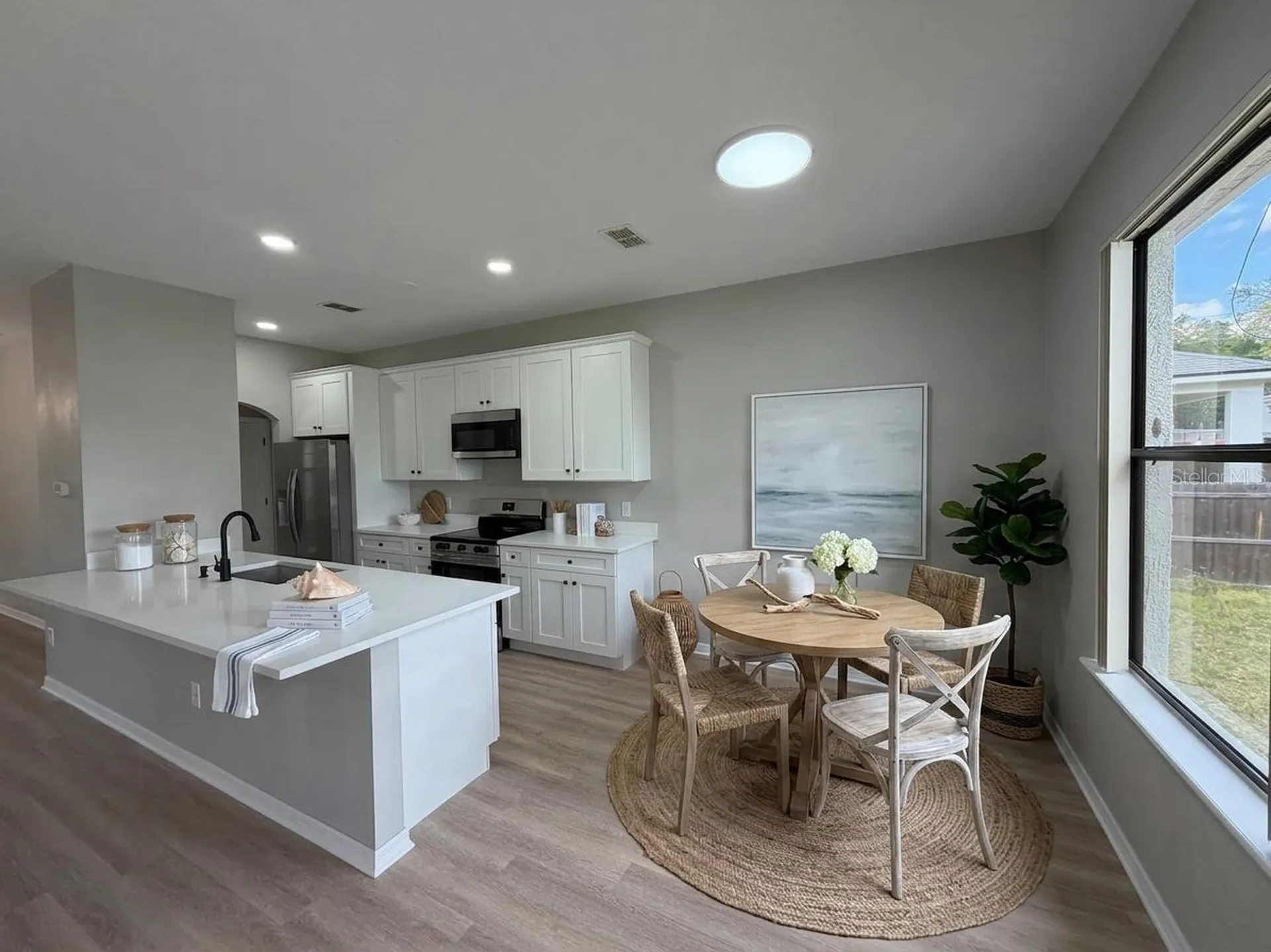 227 N Julia Avenue Deland FL 32720