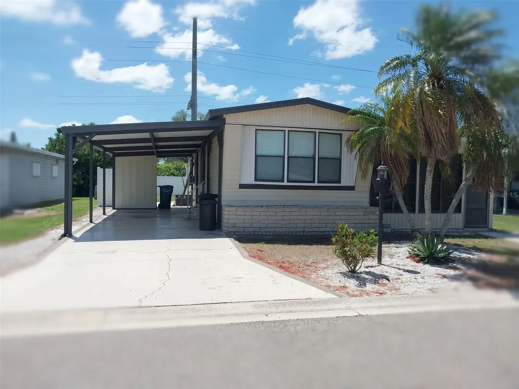 302 52nd Avenue Terrace E Bradenton FL 34203