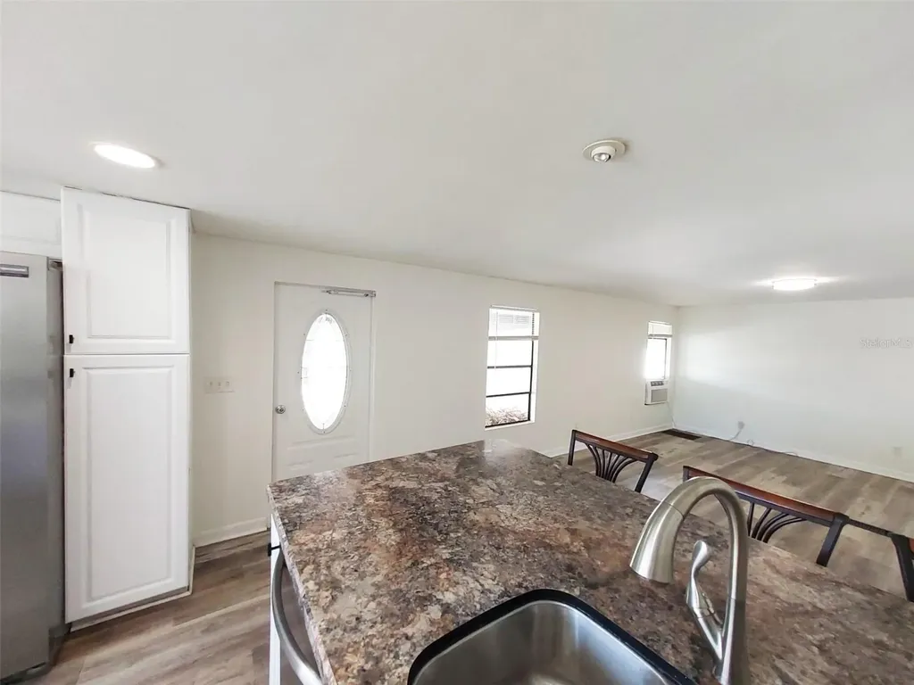 302 52nd Avenue Terrace E Bradenton FL 34203