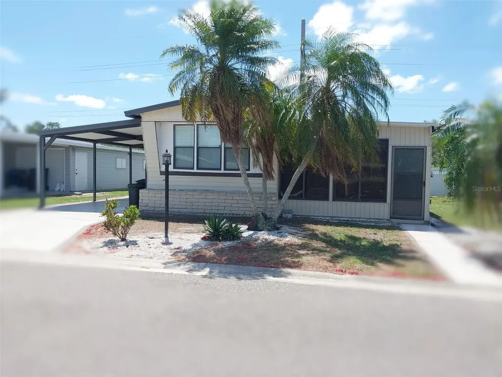 302 52nd Avenue Terrace E Bradenton FL 34203