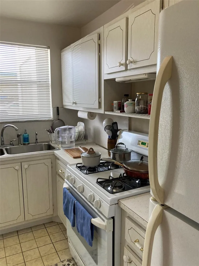 5660 80th Street N St Petersburg FL 33709