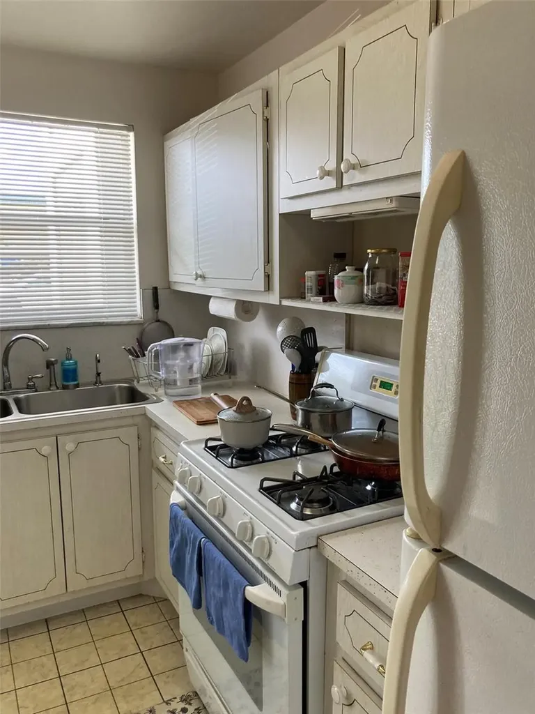 5660 80th Street N St Petersburg FL 33709