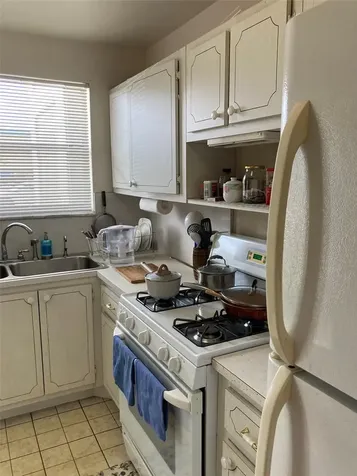 5660 80th Street N St Petersburg FL 33709