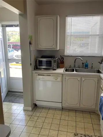 5660 80th Street N St Petersburg FL 33709