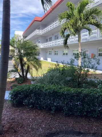 5660 80th Street N St Petersburg FL 33709