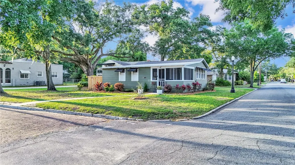 1048 Lexington Street Lakeland FL 33801