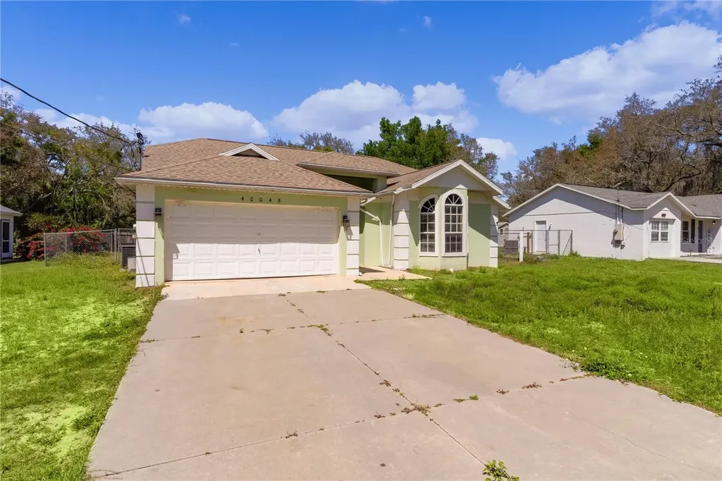 40045 Palm Street Lady Lake FL 32159