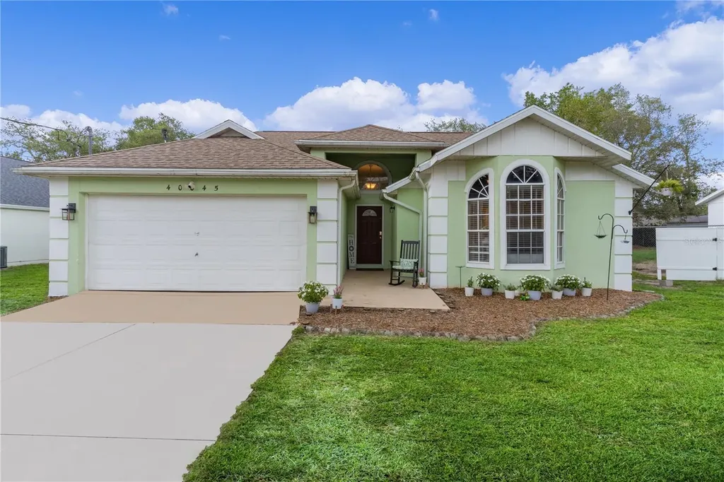 40045 Palm Street Lady Lake FL 32159